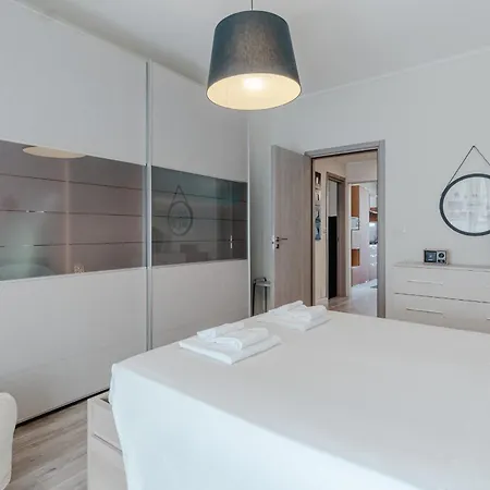 Appartement Guesthost - Modern Balcony Flat Mm Nizza Subway