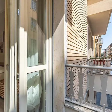 Appartement Guesthost - Modern Balcony Flat Mm Nizza Subway *