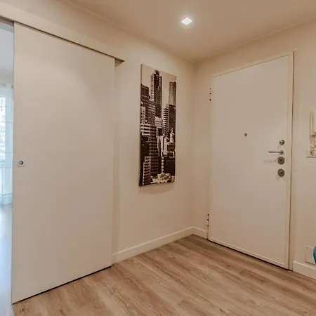 Guesthost - Modern Balcony Flat Mm Nizza Subway Turijn