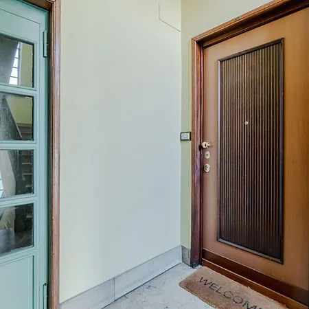 Guesthost - Modern Balcony Flat Mm Nizza Subway Appartement Turijn